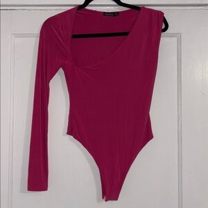 Boohoo Fuchsia Long Sleeve Bodysuit GUC